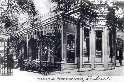 127303 Gezicht op de voorgevel van het café-restaurant De Vereeniging (Mariaplaats 15) te Utrecht.N.B. Het adres ...